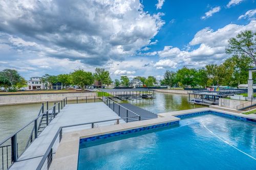 320 Lake St, Kingsland, TX, 78639-4619 | Card Image