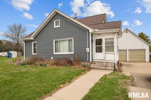 9410 New Liberty Rd, Maysville, IA, 52773-9534 | Card Image