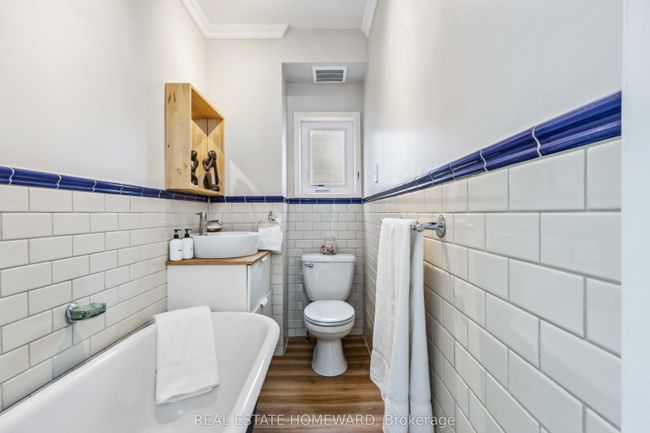 7 Norway Ave, House attached with 3 bedrooms, 2 bathrooms and null parking in Toronto ON | Image 19