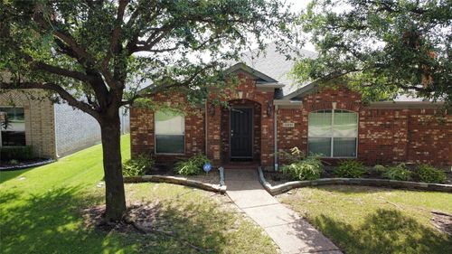 12591 Red Hawk Dr, Frisco, TX, 75033-1626 | Card Image