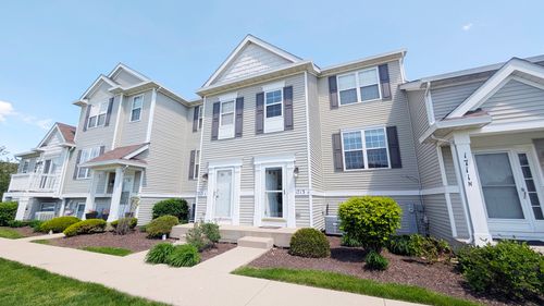 1713-1713 Fieldstone Dr N, Shorewood, IL, 60404-8115 | Card Image