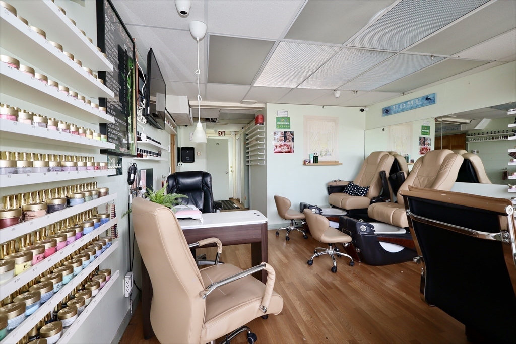 Commercial Lease in Burlington 3