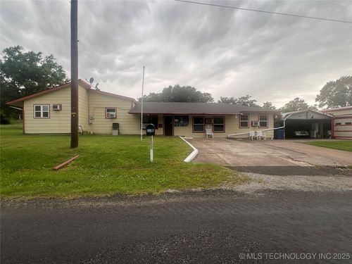 101 N 3rd St, Hartshorne, OK, 74547-2809 | Card Image
