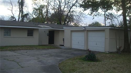 4423 Knotty Oaks Trl, Houston, TX, 77045-4237 | Card Image