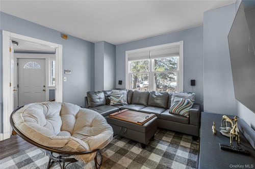 117 Ohio Ave, Medford, NY, 11763-2642 | Card Image