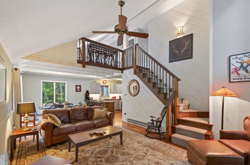 44 High Top Road, Wilmington, VT, 05363 | Card Image