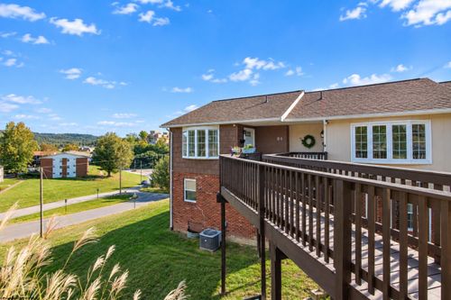 84 Pinewood Ln, Clarksburg, WV, 26301 | Card Image