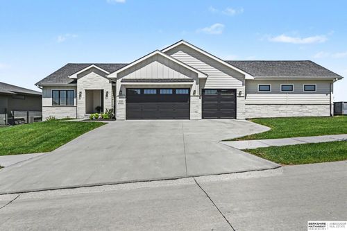 3949 S 207th Street, Elkhorn, NE, 68022 | Card Image