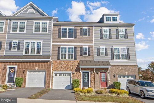 15288 Westham Ct, HAYMARKET, VA, 20169-6288 | Card Image