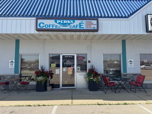 104 W 8th St, Monroe, WI, 53566-3714 | Card Image