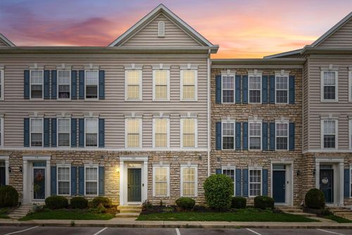 326 Silver Maple Dr, Blacklick, OH, 43004-8426 | Card Image