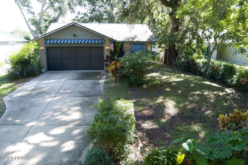 611 Parque Dr, Ormond Beach, FL, 32174-7531 | Card Image