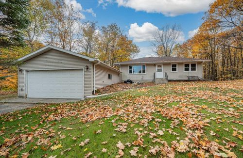 33137 Gary Dr, Grand Rapids, MN, 55744-5143 | Card Image