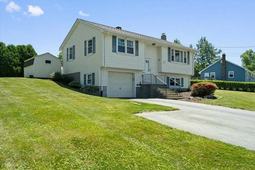 77 Marc Ave, Southbridge, MA, 01550-3833 | Card Image