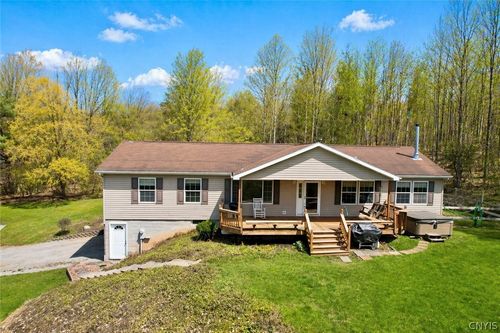 1426 Us Route 20, Cazenovia, NY, 13035-9643 | Card Image