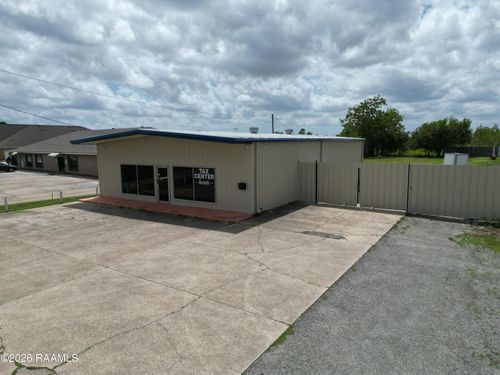 701 W Admiral Doyle Dr, New Iberia, LA, 70560-6416 | Card Image