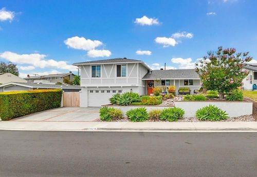 6880 Wallsey Dr, San Diego, CA, 92119-2038 | Card Image