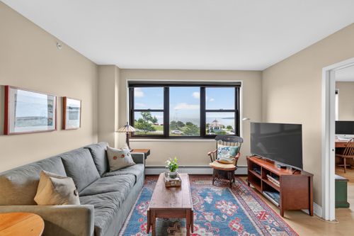1c-45 Eastern Promenade, Portland, ME, 04101-4812 | Card Image