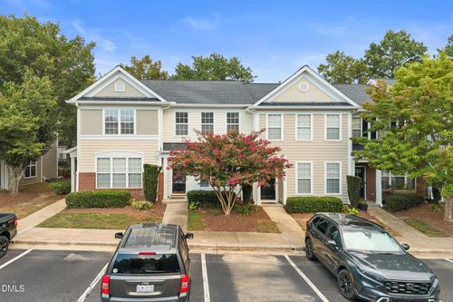5712 Clearbay, Raleigh, NC, 27612 | Card Image