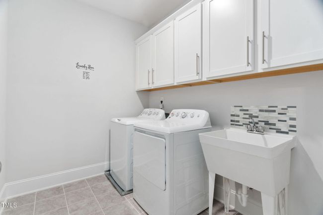 Laundry Room | Image 38