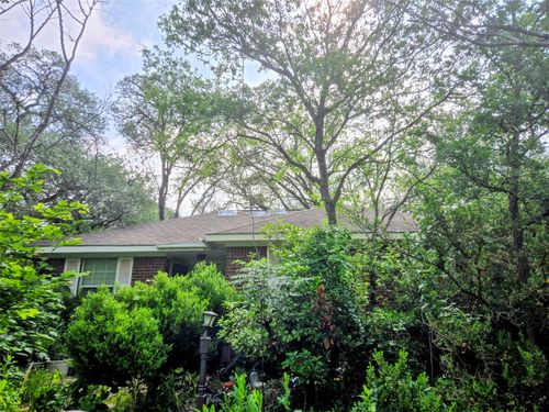 7705 Wynne Ln, Austin, TX, 78745-6247 | Card Image