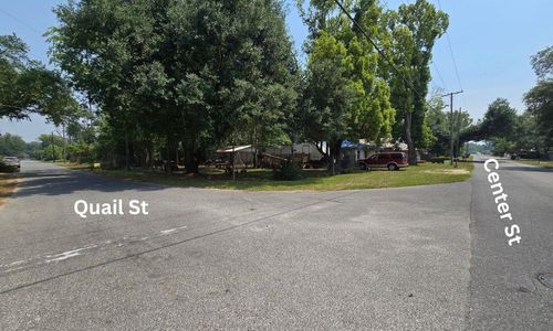 1302 S Center St, Perry, FL, 32348-4808 | Card Image