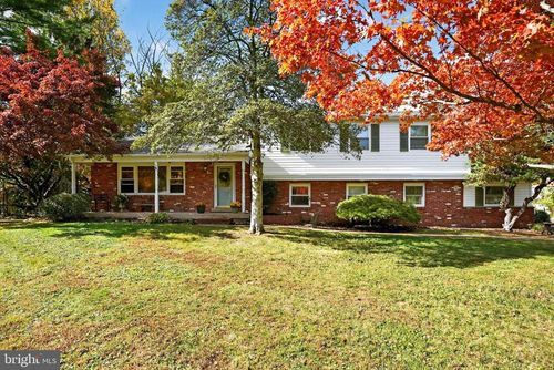 376 Meadowbrook Rd, NORTH WALES, PA, 19454-2470 | Card Image