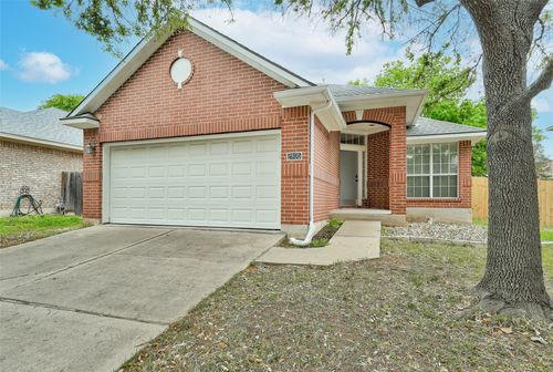 2805 Pioneer Way, Round Rock, TX, 78665-2511 | Card Image