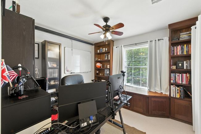 Home office with ceiling fan | Image 23