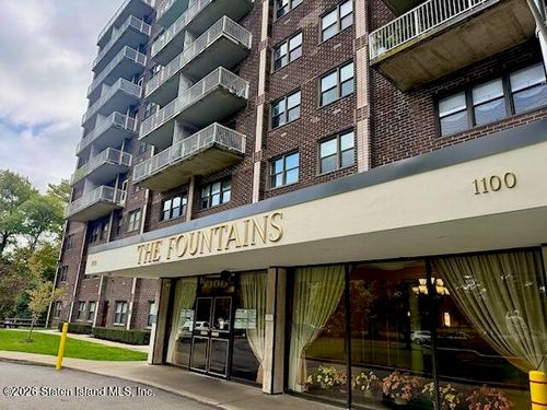 2f-1100 Clove Rd, Staten Island, NY, 10301-3648 | Card Image