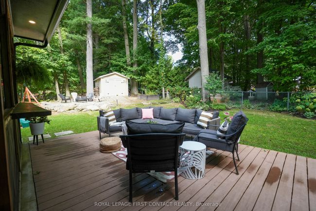 11 Vernar Dr, House other with 4 bedrooms, 3 bathrooms and 6 parking in Midhurst ON | Image 36