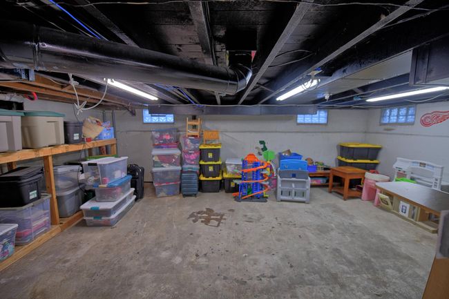 Basement storage | Image 20