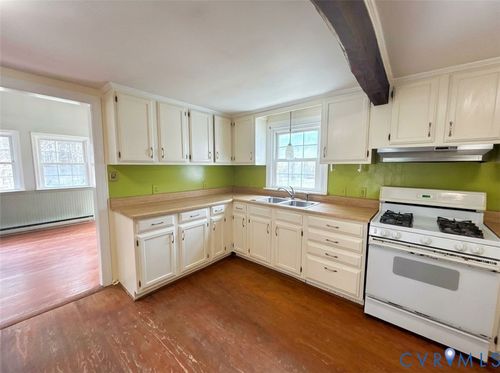 8153 E Patrick Henry Rd, Ashland, VA, 23005-7413 | Card Image