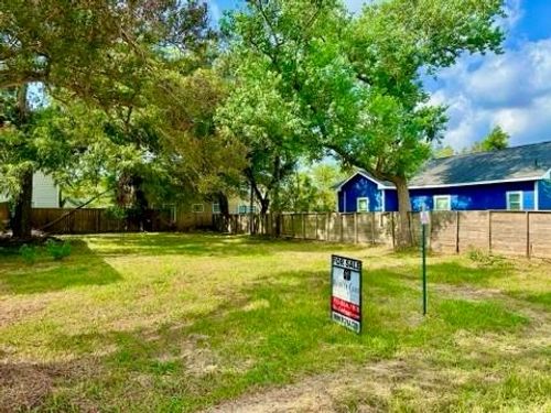 2314 Lee St, Houston, TX, 77026-6820 | Card Image