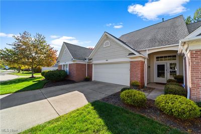 87 - 2602 Woodruff Court, Condo with 3 bedrooms, 2 bathrooms and null parking in Westlake OH | Image 1