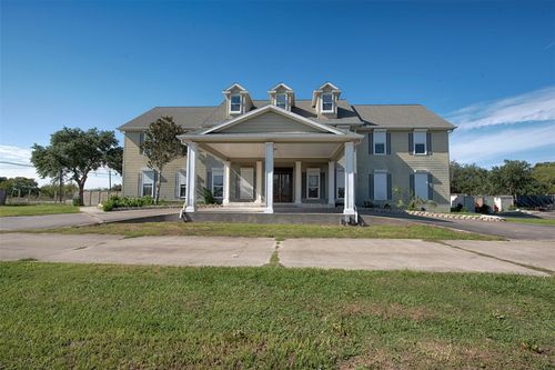 2293 E Bayshore Dr, San Leon, TX, 77539-2540 | Card Image