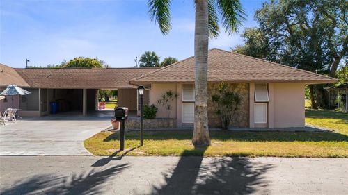 235 Thistle Ct, LEHIGH ACRES, FL, 33936-1464 | Card Image