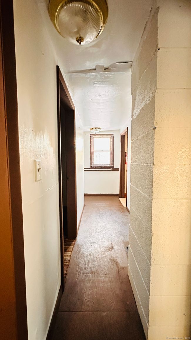 33 Rabbit Hill Rd, House other with 4 bedrooms, 1 bathrooms and 8 parking in Warren CT | Image 9