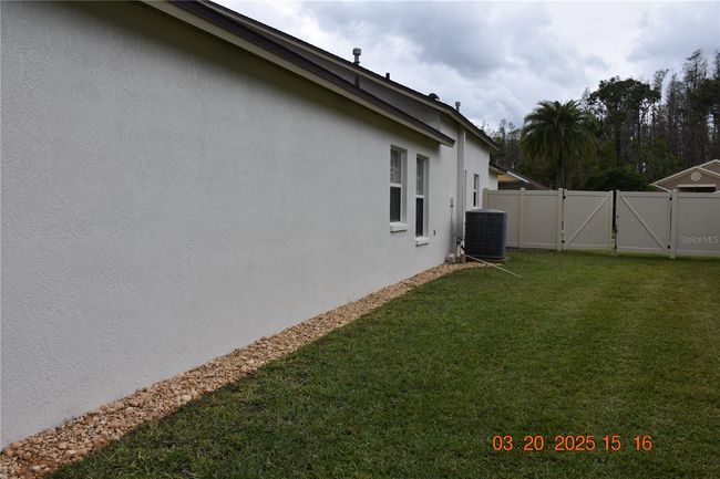 Side Yard | Image 33