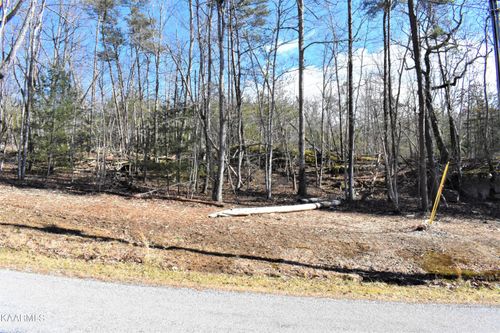 151 Markham Ln, Crossville, TN, 38558-2650 | Card Image