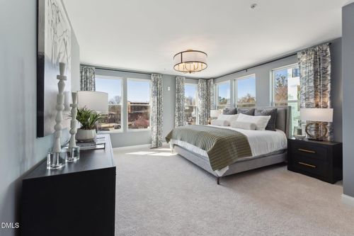 100-156 N White St, Wake Forest, NC, 27587-2646 | Card Image