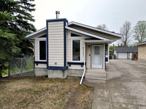 5701 9 Ave, Edson, AB, T7E1J4 | Card Image