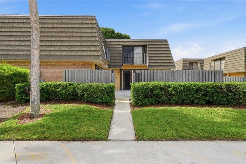 712 7th Way, West Palm Beach, FL, 33407-6612 | Card Image