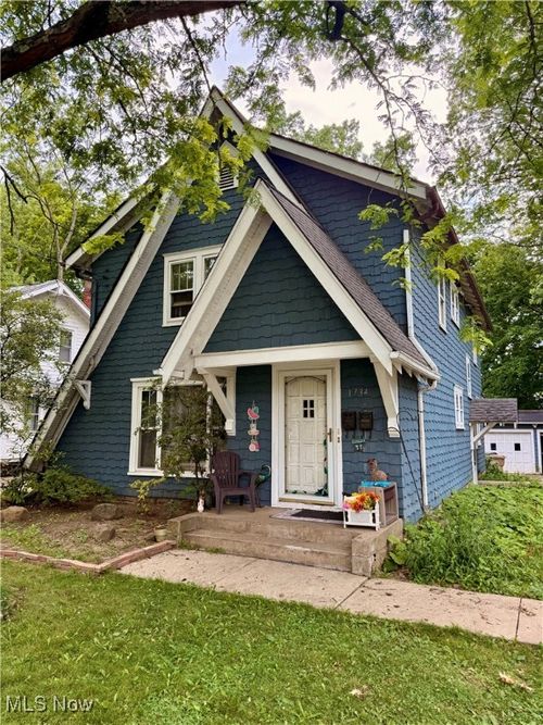 1734 19th St, Cuyahoga Falls, OH, 44223-1846 | Card Image