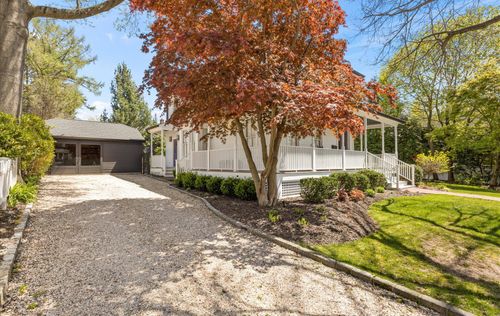 13 Hansen Pl, Sea Cliff, NY, 11579-1707 | Card Image