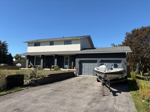 62 George St, Creemore, ON, L0M1G0 | Card Image