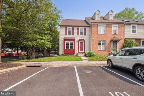 18900 Ferry Landing Cir, GERMANTOWN, MD, 20874-1929 | Card Image