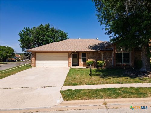 210 Paula St, Copperas Cove, TX, 76522-4621 | Card Image