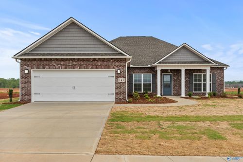 143 Pat Cain Dr, New Market, AL, 35761-4405 | Card Image