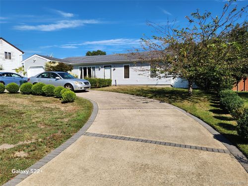 53 Drake Ave, Bellport, NY, 11713-1016 | Card Image